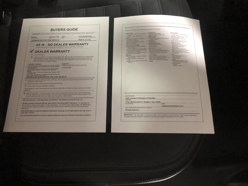 Used 2024 Mitsubishi Outlander SE image 35