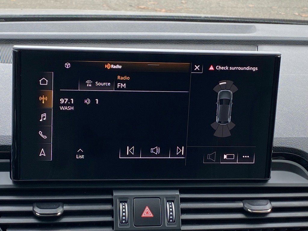 Used 2023 Audi Q5 2.0T Premium Plus w/ Premium Plus Package image 9