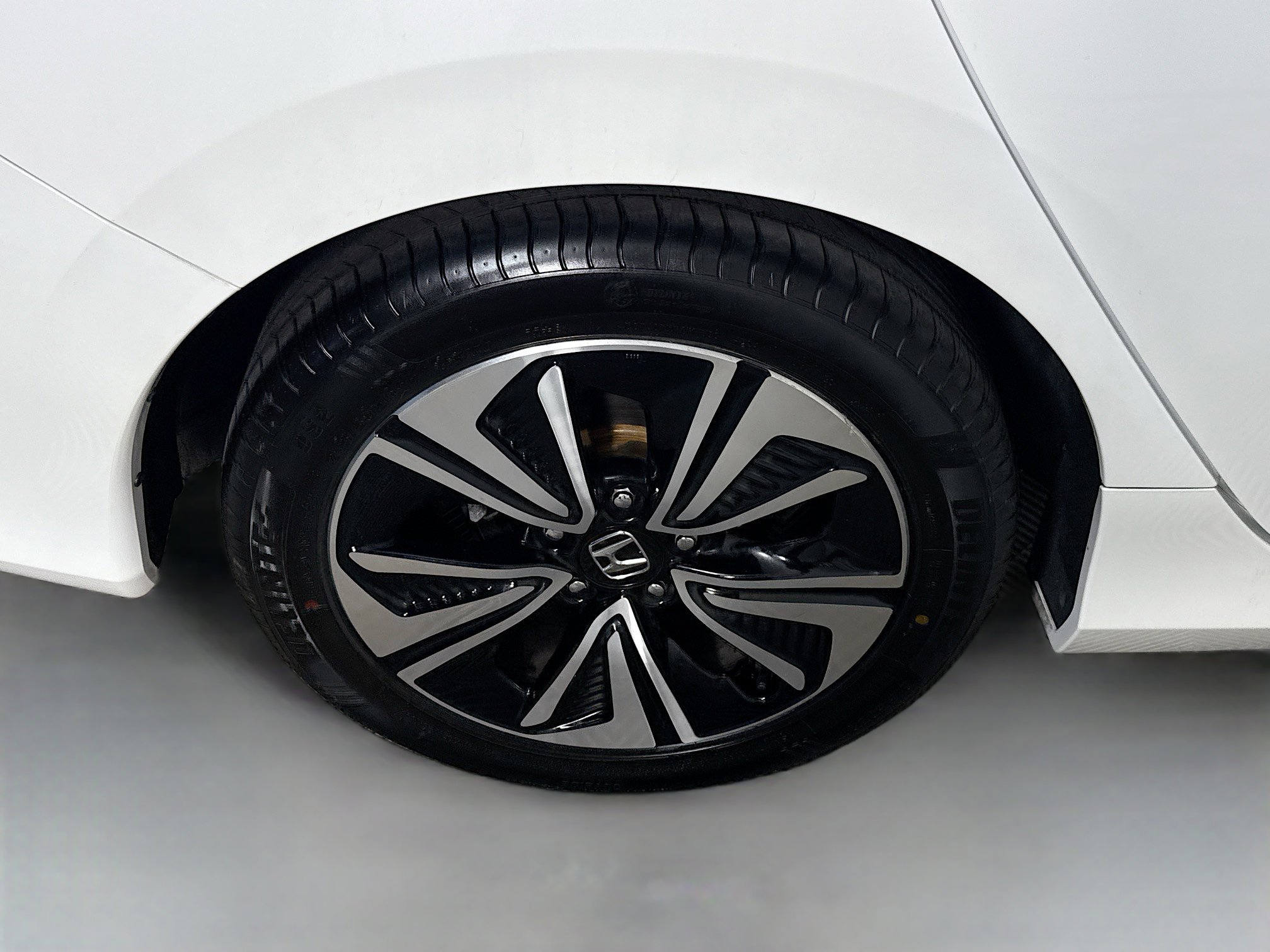 Used 2018 Honda Civic EX-T image 33