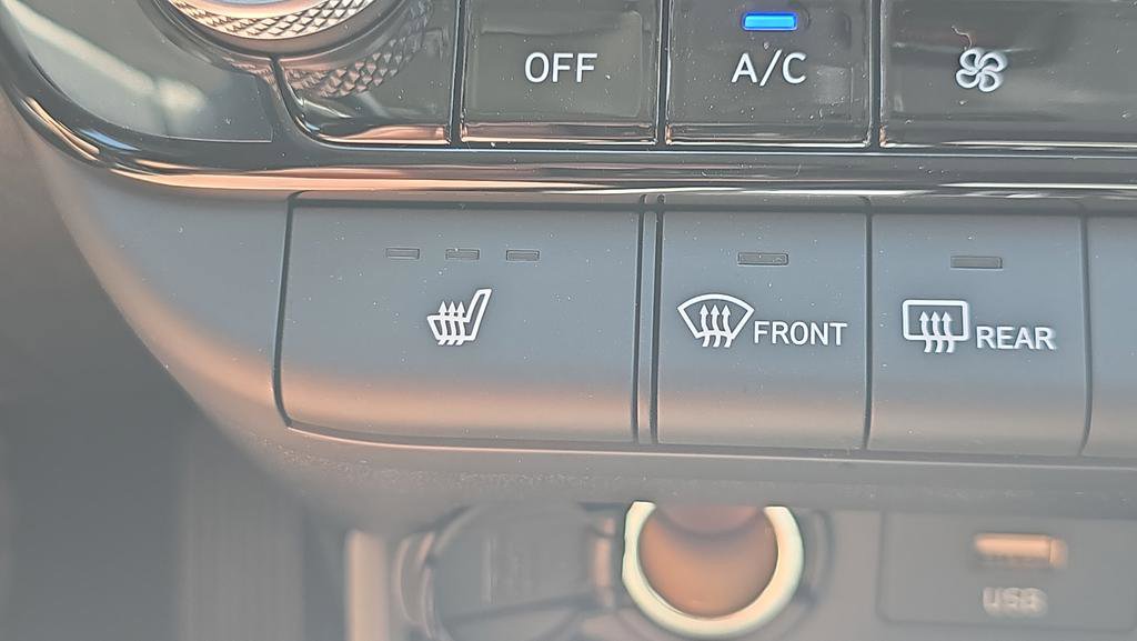 New 2026 Hyundai Elantra Limited FWD image 31