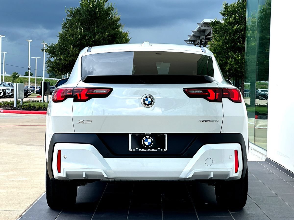 New 2026 BMW X2 xDrive28i w/ Technology Package AWD/4WD image 6