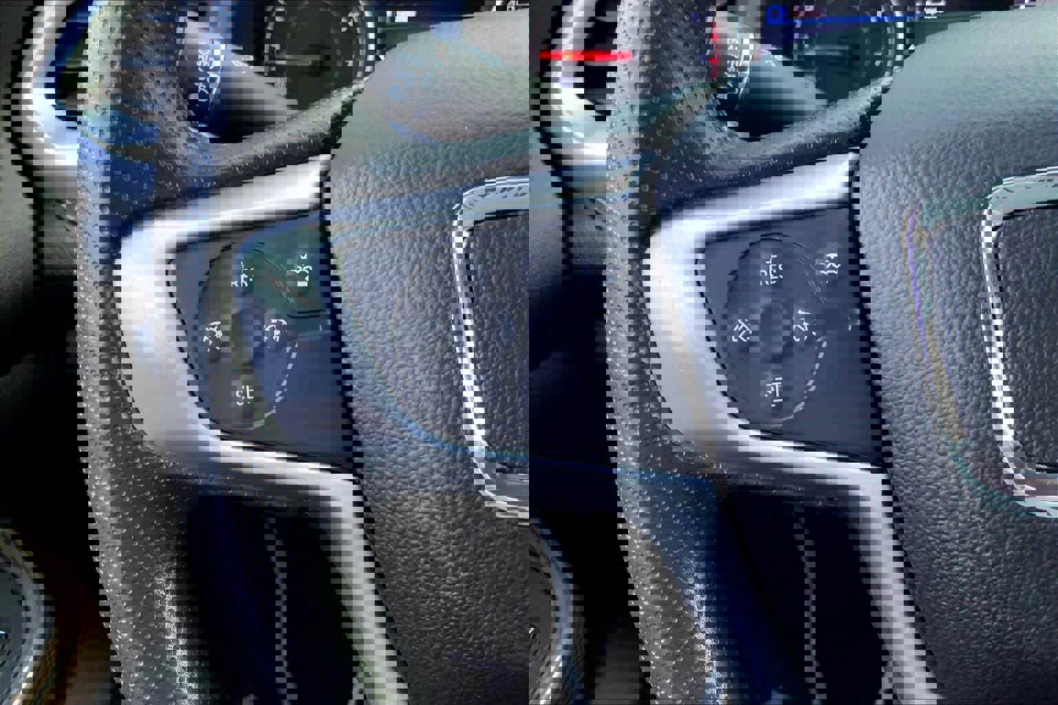 Certified 2023 GMC Acadia SLE w/ Driver Convenience Package image 23