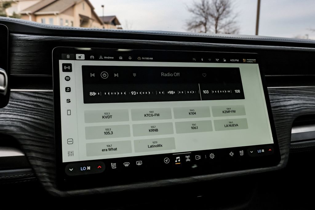 Used 2022 Rivian R1T Adventure image 30