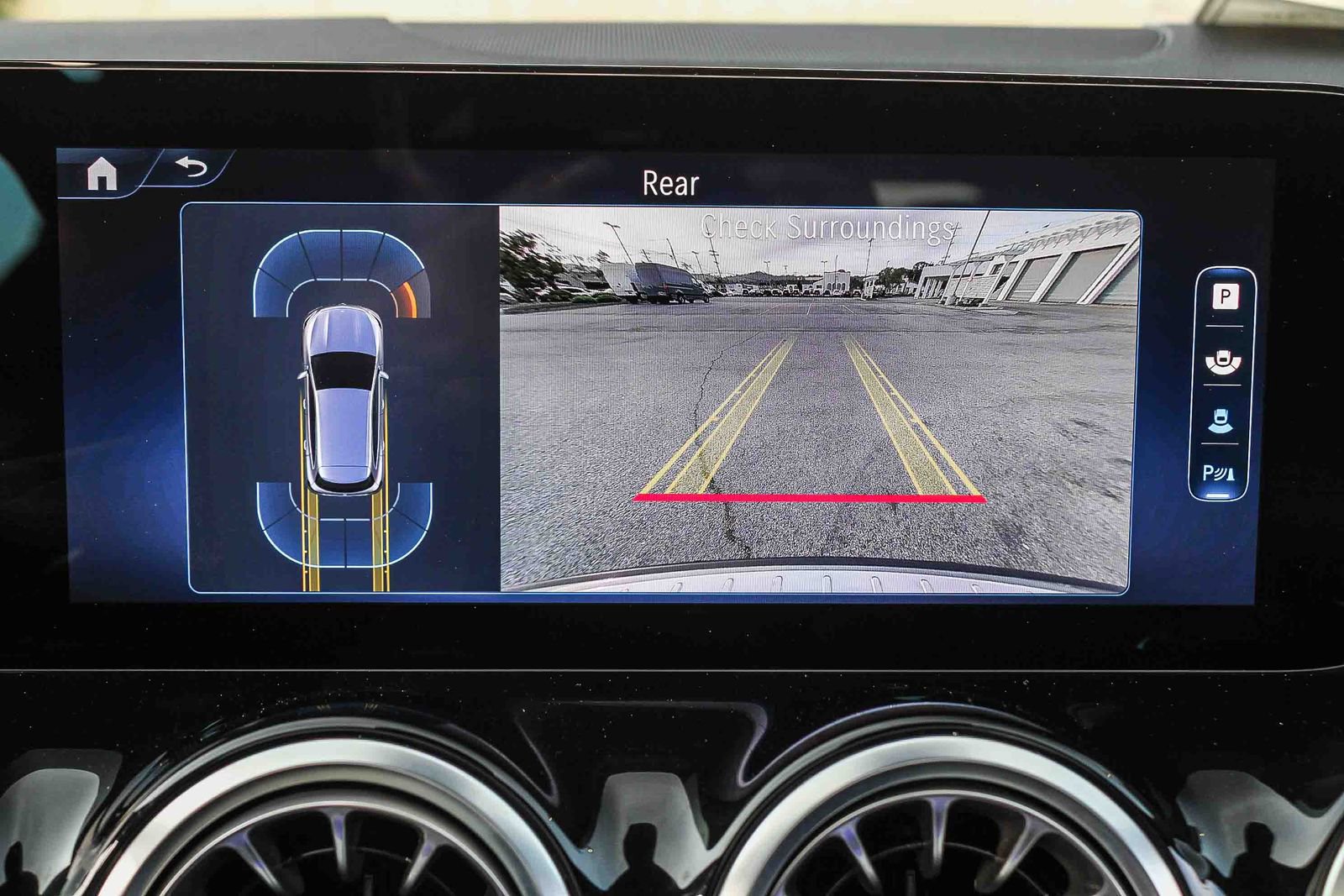 Certified 2025 Mercedes-Benz GLA 35 AMG 4MATIC image 28