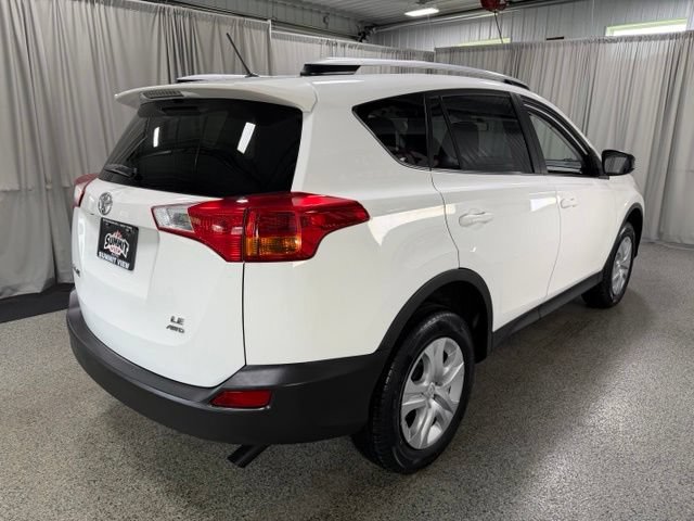Used 2015 Toyota RAV4 LE AWD/4WD image 4