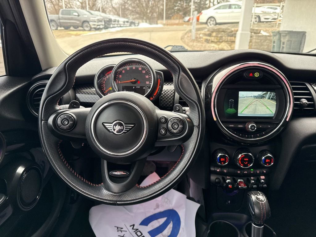 Used 2019 MINI Cooper S image 13