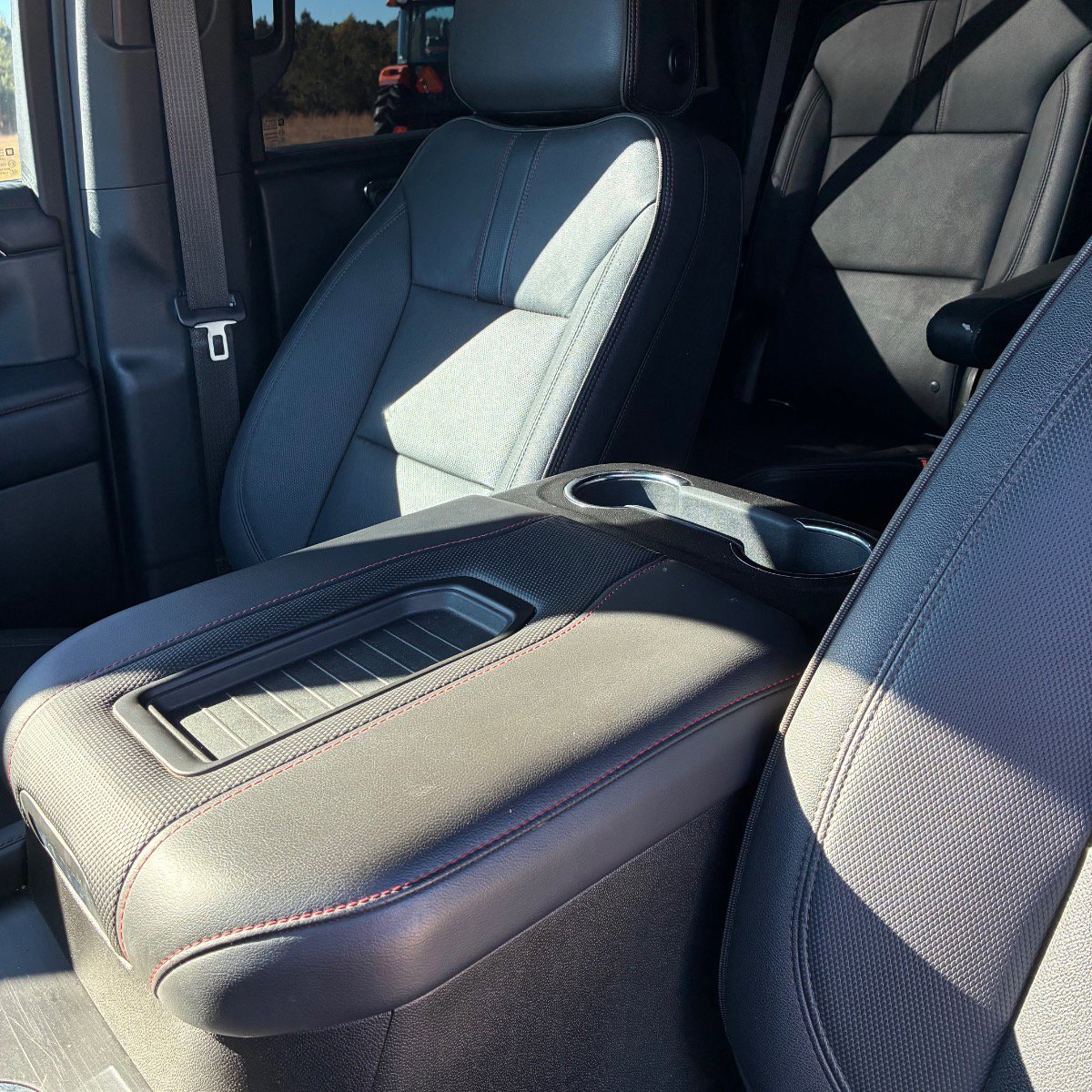 Used 2022 Chevrolet Tahoe RST w/ Luxury Package image 24