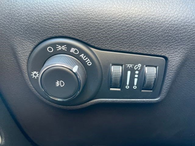 Used 2024 Jeep Compass Limited AWD/4WD image 46