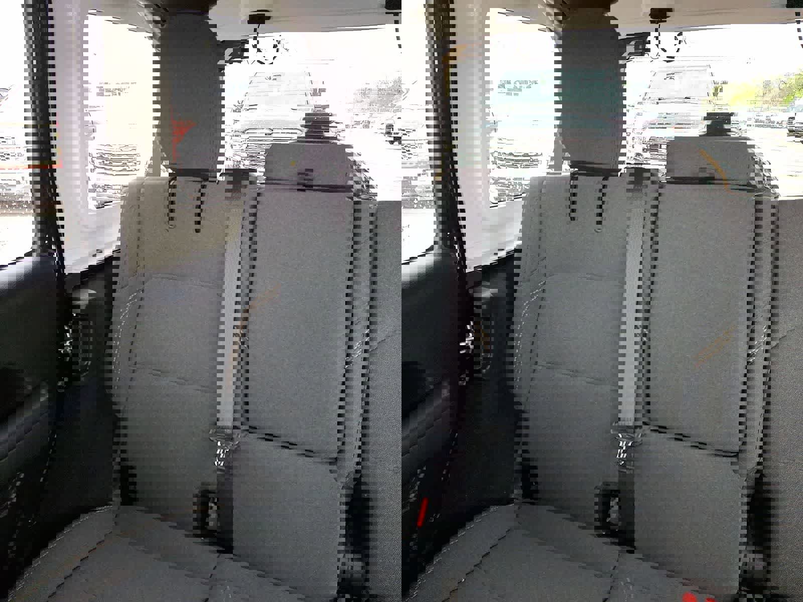 Used 2025 Jeep Wrangler Willys image 13