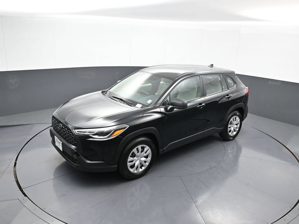 Certified 2022 Toyota Corolla Cross L AWD/4WD image 33