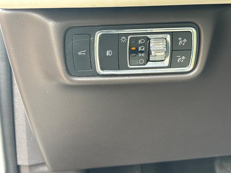 Certified 2020 Lincoln Aviator Black Label AWD/4WD image 29