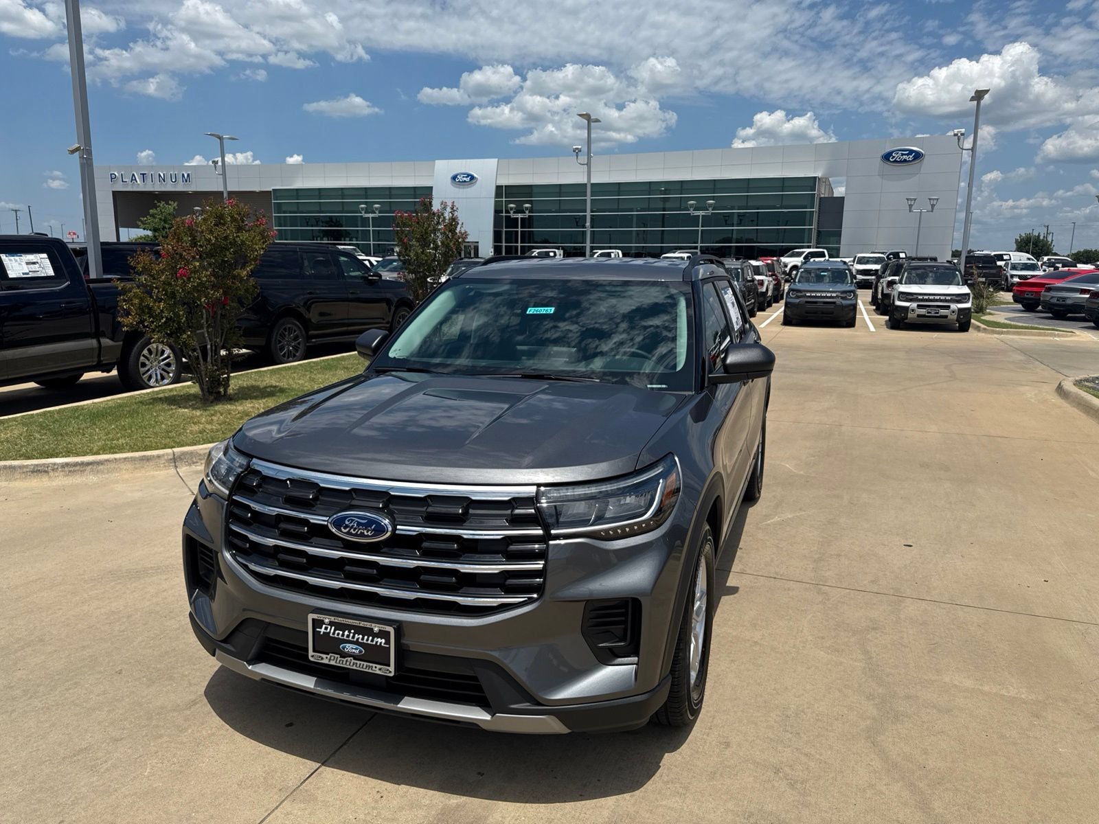New 2026 Ford Explorer Active RWD image 25