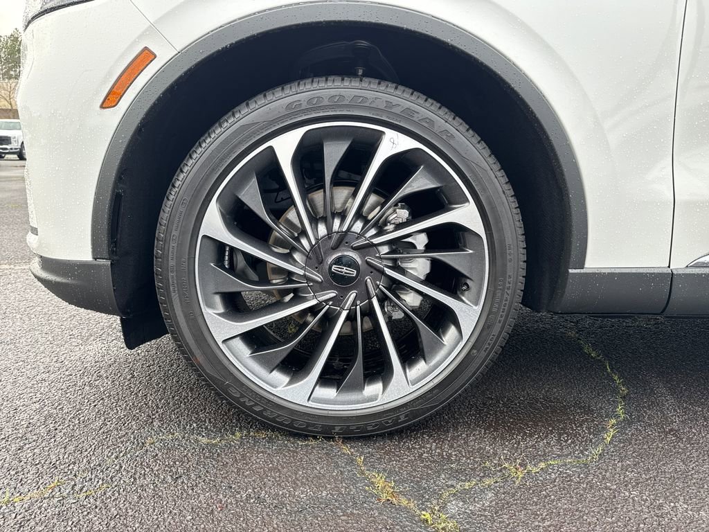 Certified 2025 Lincoln Aviator Reserve w/ Luxury Package image 22
