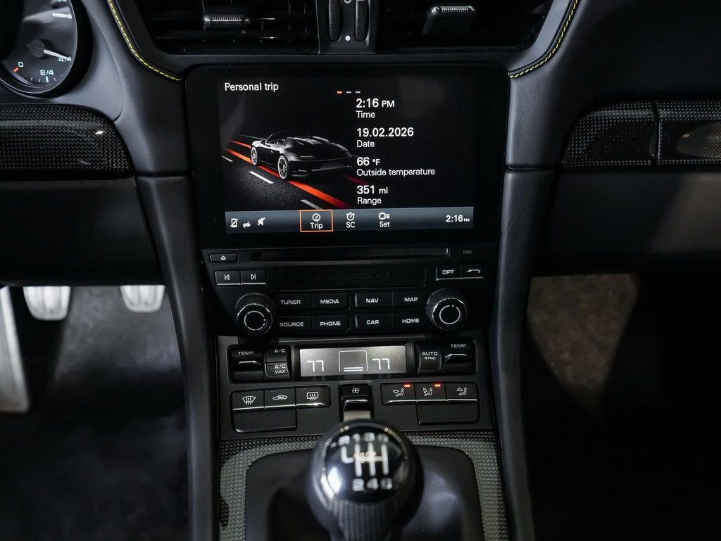 Certified 2019 Porsche 911 Speedster image 21