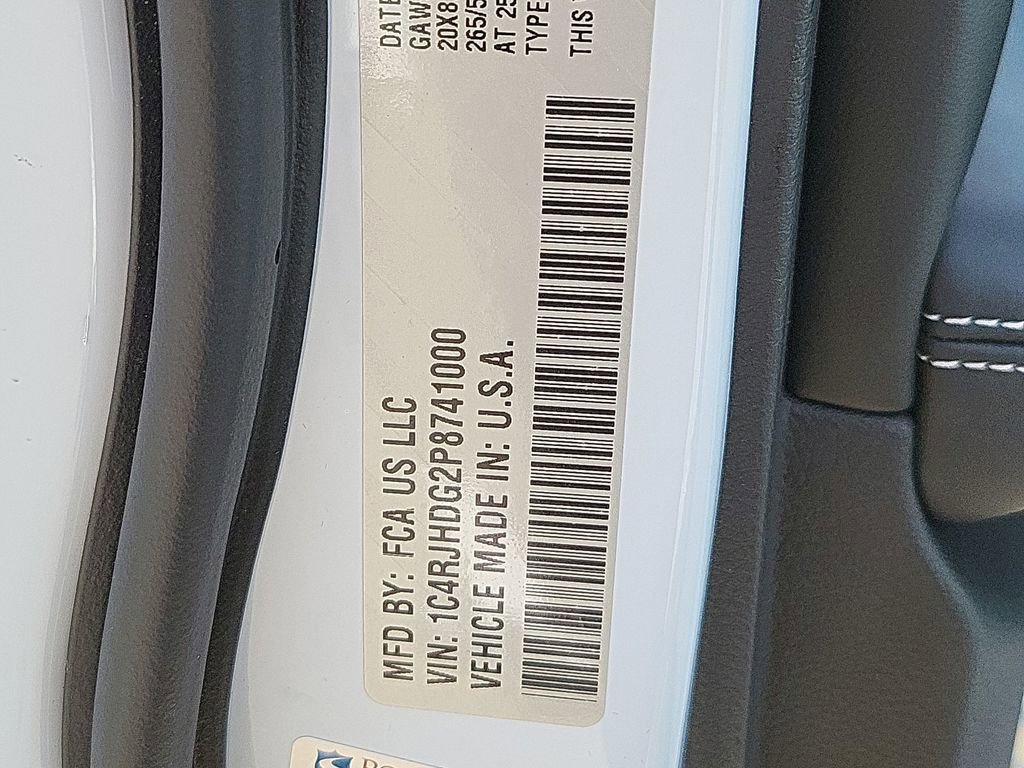 Used 2023 Jeep Grand Cherokee Overland image 35