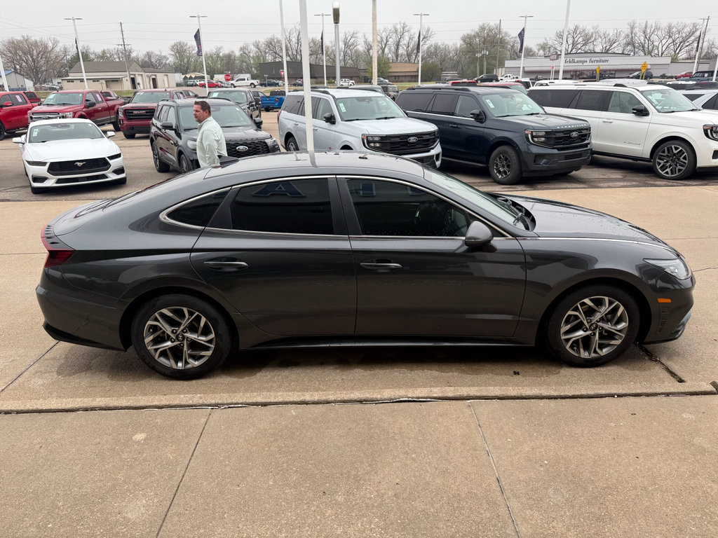 Used 2021 Hyundai Sonata SEL image 4