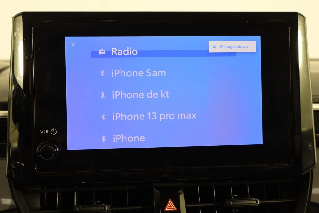 Used 2025 Toyota Corolla LE w/ Convenience Package image 28