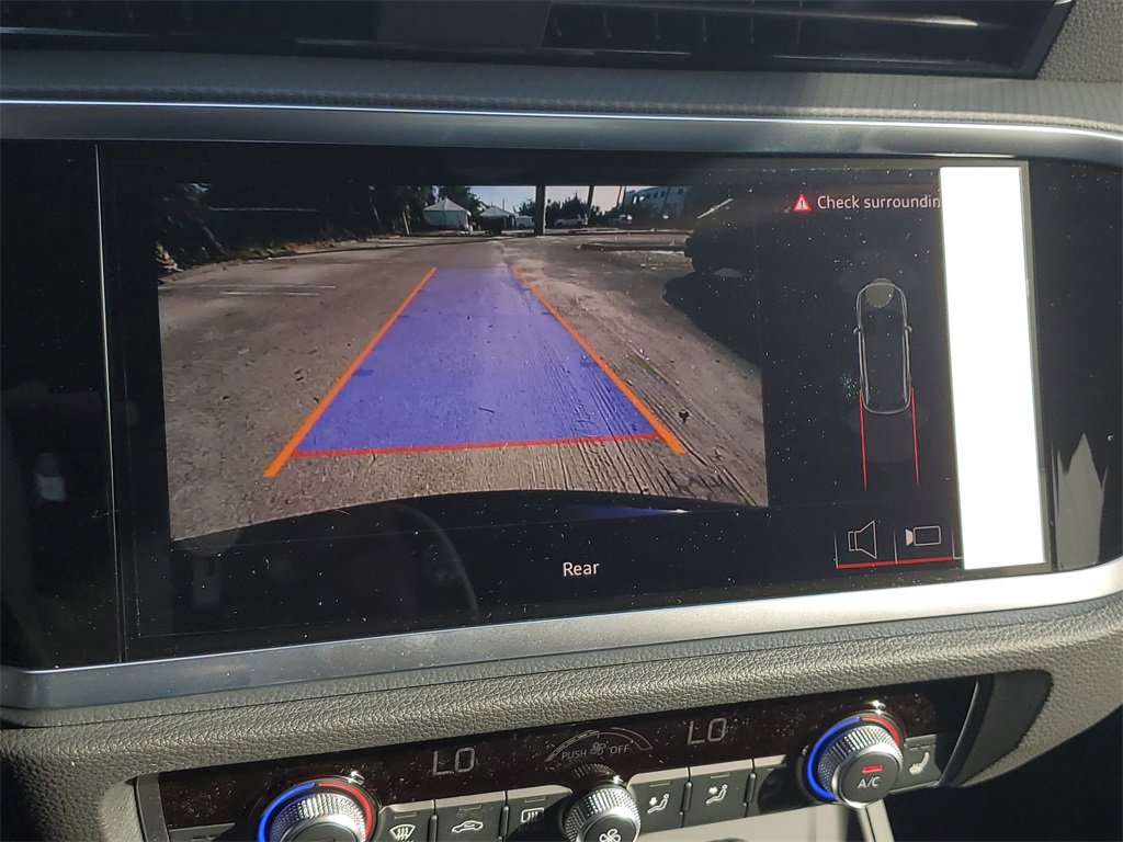 New 2025 Audi Q3 2.0T Premium image 11