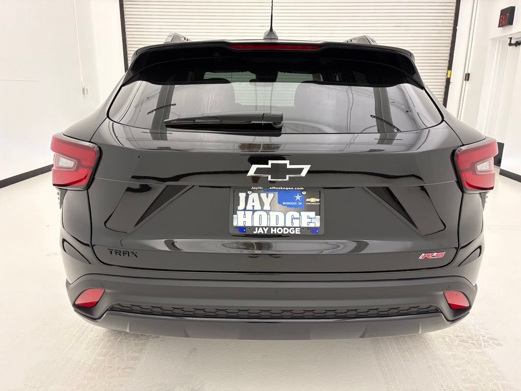 New 2026 Chevrolet Trax RS w/ Driver Confidence Package FWD image 19