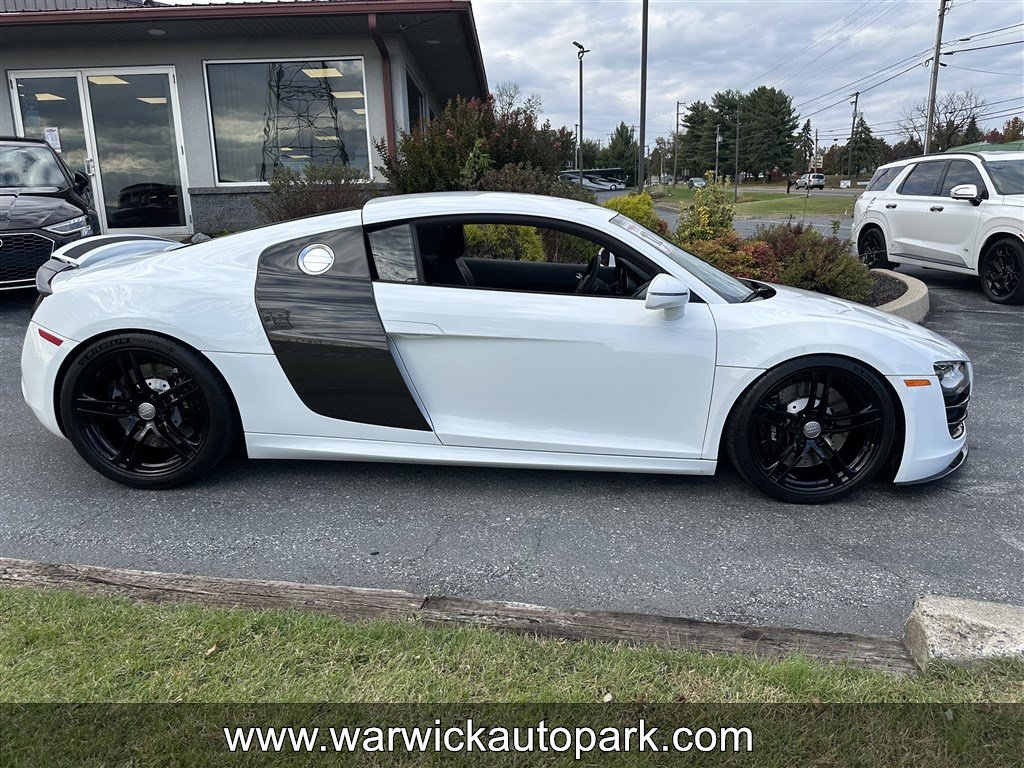 Used 2010 Audi R8 V10 image 12