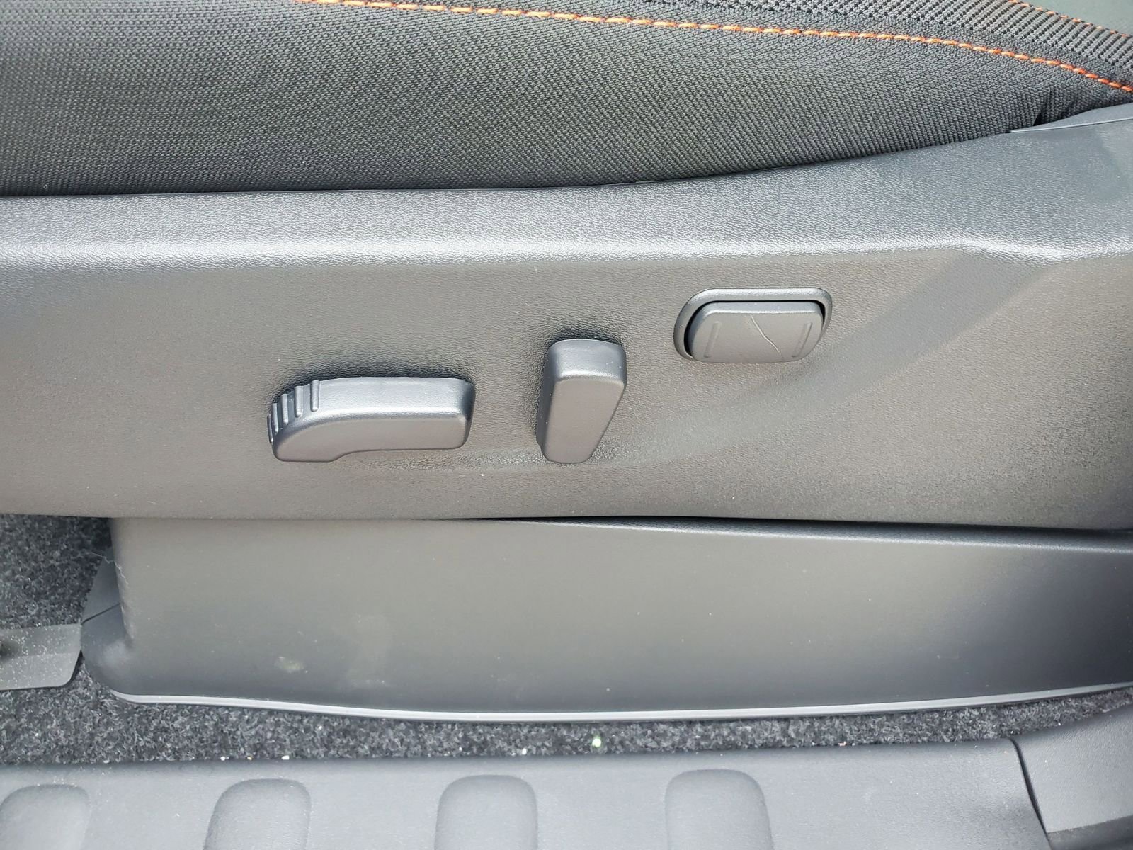 New 2026 Nissan Frontier PRO-4X w/ Pro-4x Convenience Package AWD/4WD image 18