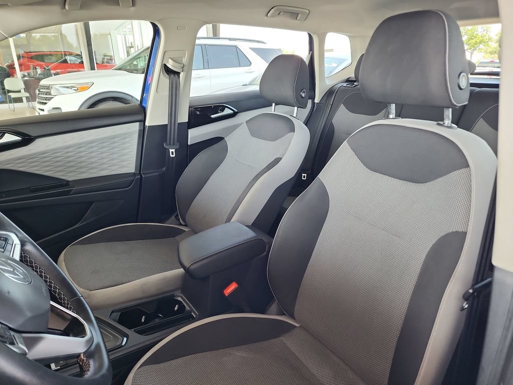 Used 2024 Volkswagen Taos S FWD image 15