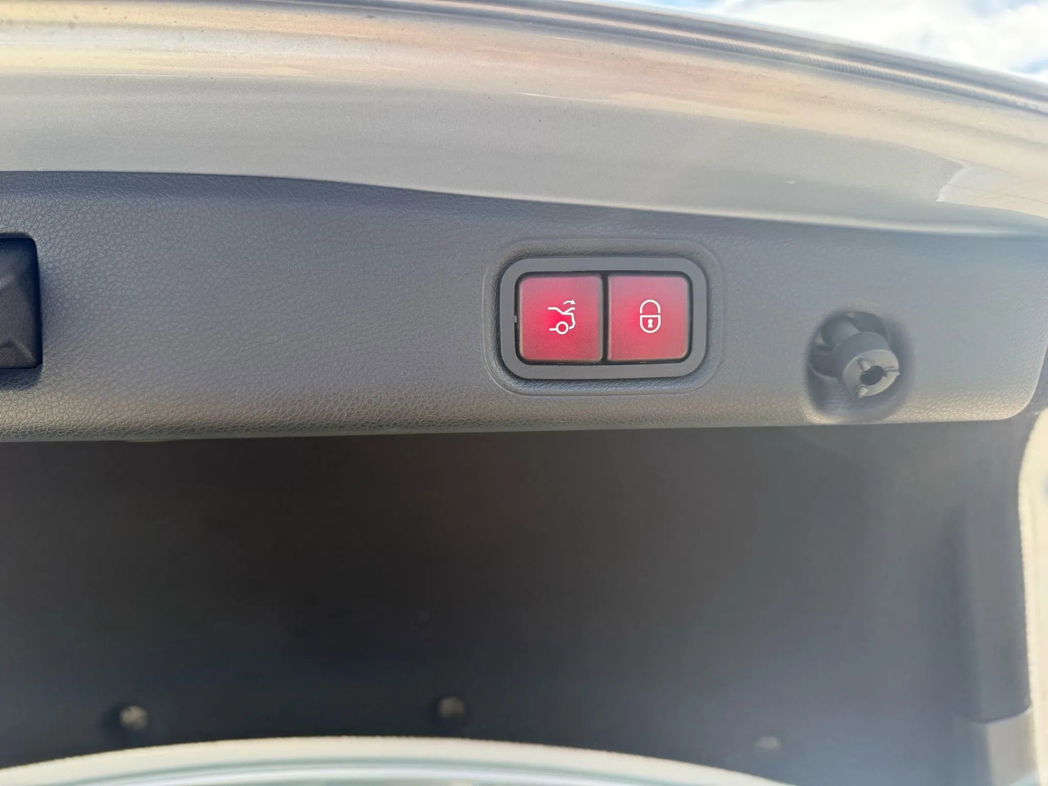 Used 2018 Mercedes-Benz E 300 image 17