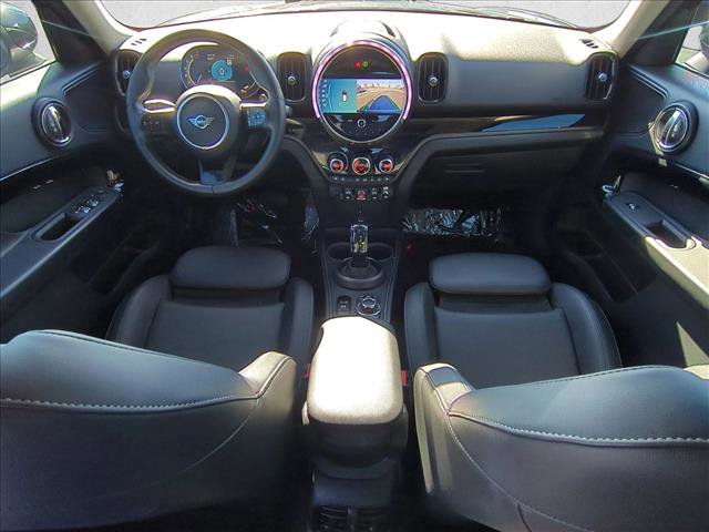 Used 2024 MINI Cooper Countryman S w/ Premium Package image 18