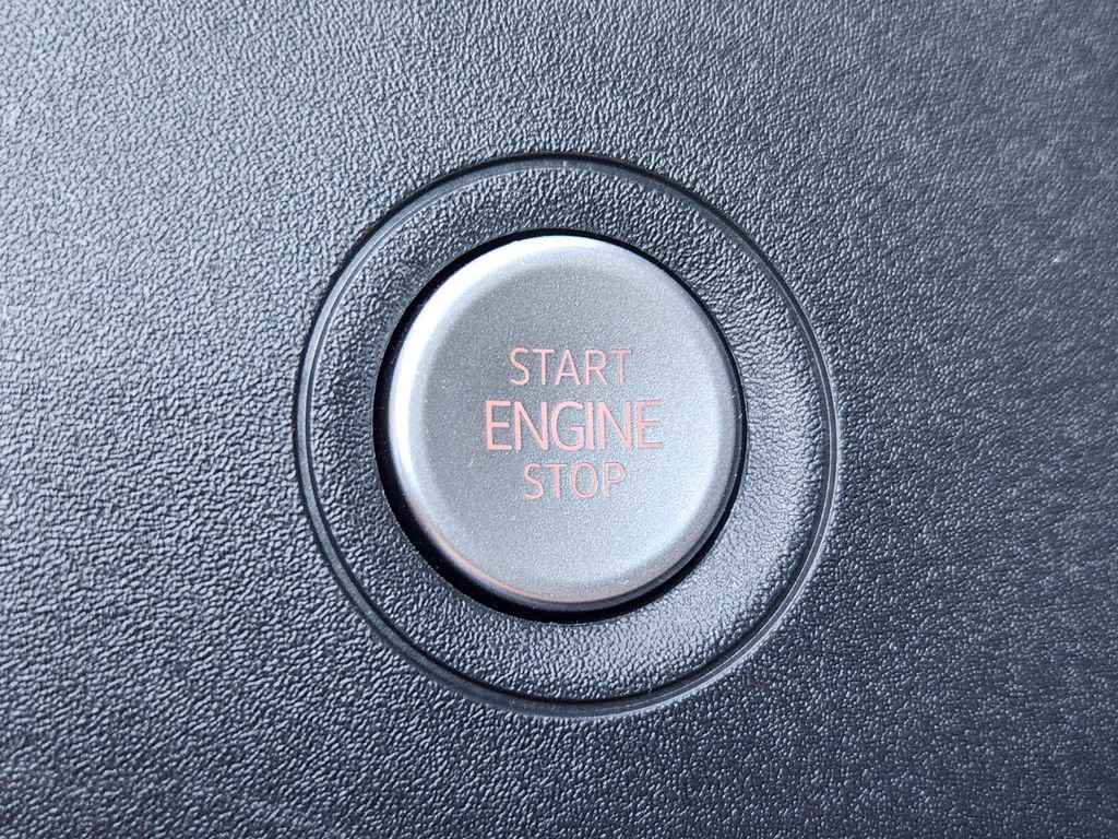 Certified 2023 Volkswagen ID.4 Pro S Plus AWD/4WD image 18