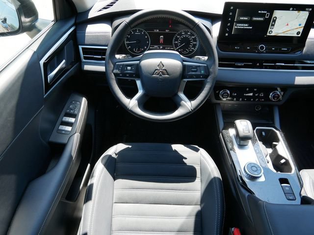 Used 2026 Mitsubishi Outlander SE AWD/4WD image 12