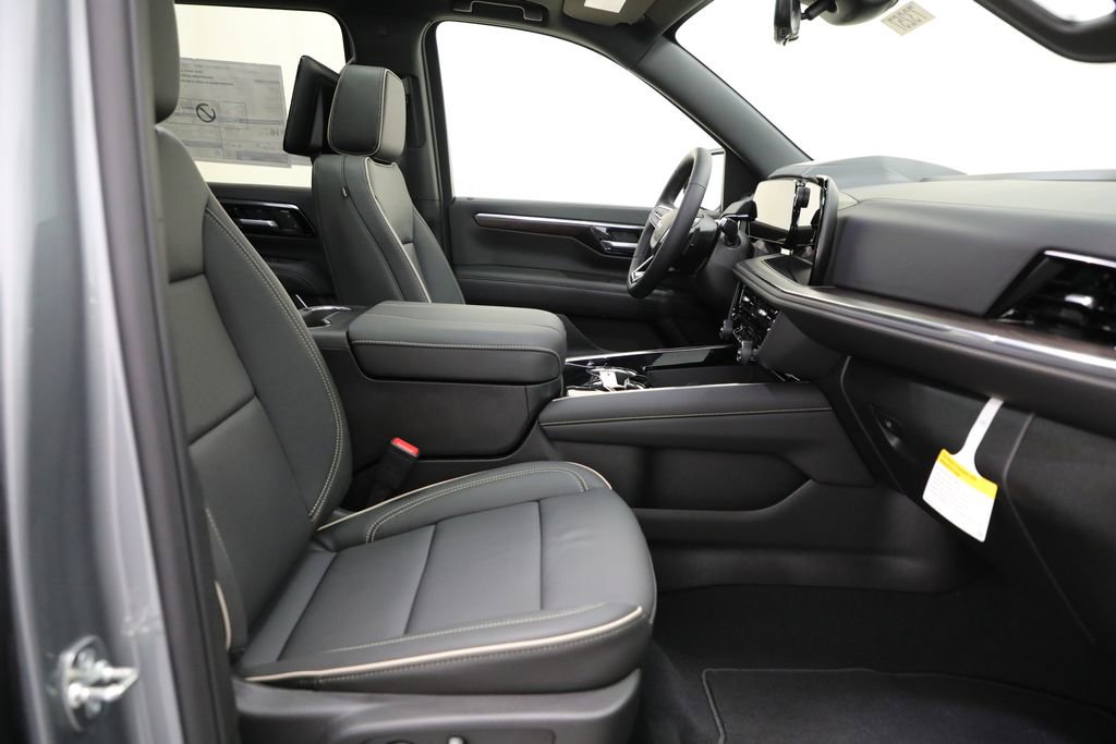 New 2026 Chevrolet Suburban Premier AWD/4WD image 12