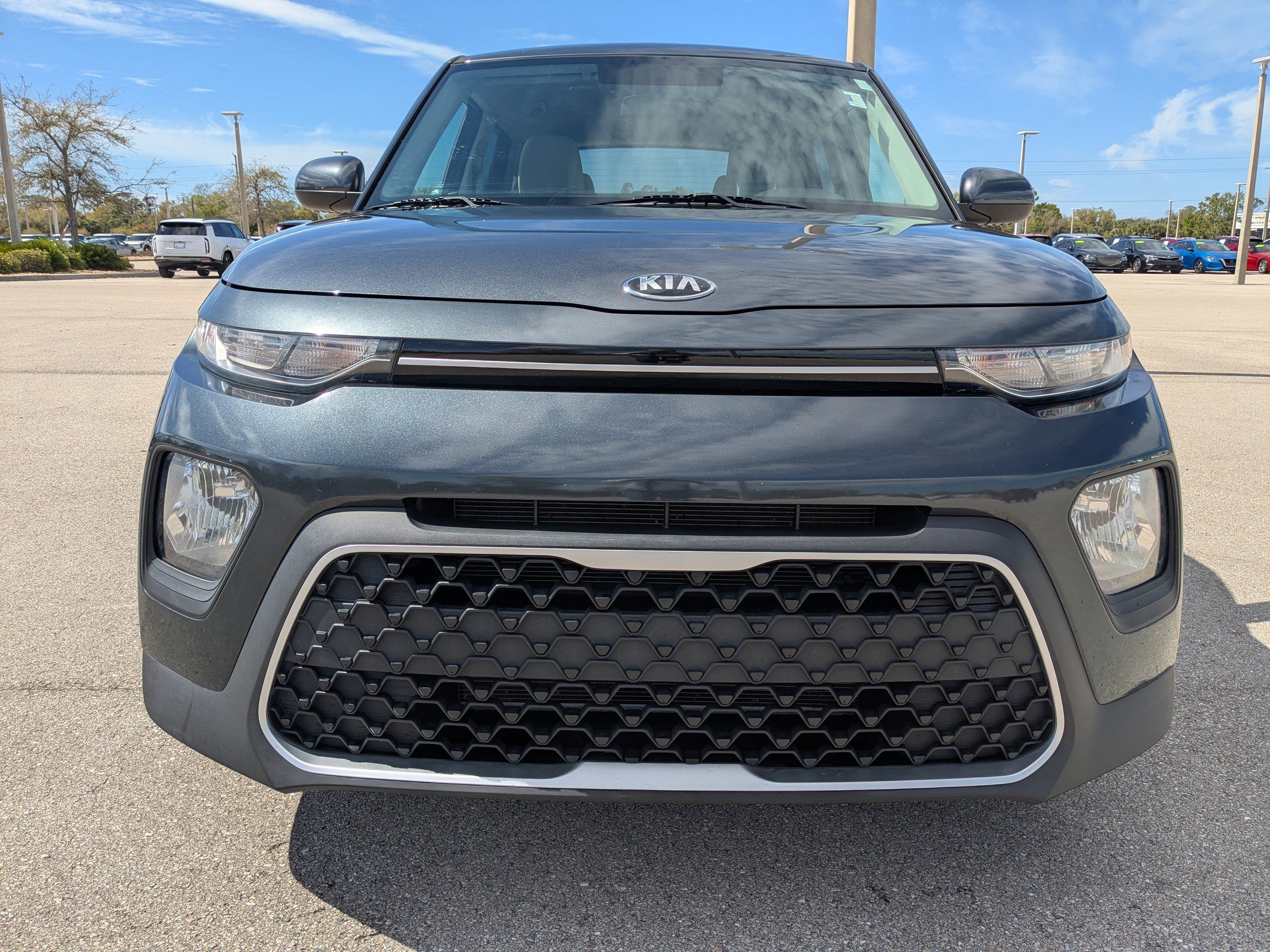 Used 2021 Kia Soul LX image 2