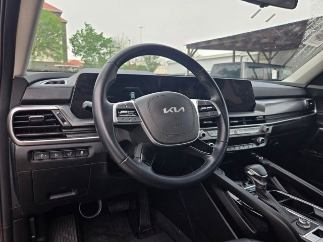 Used 2025 Kia Telluride S image 15