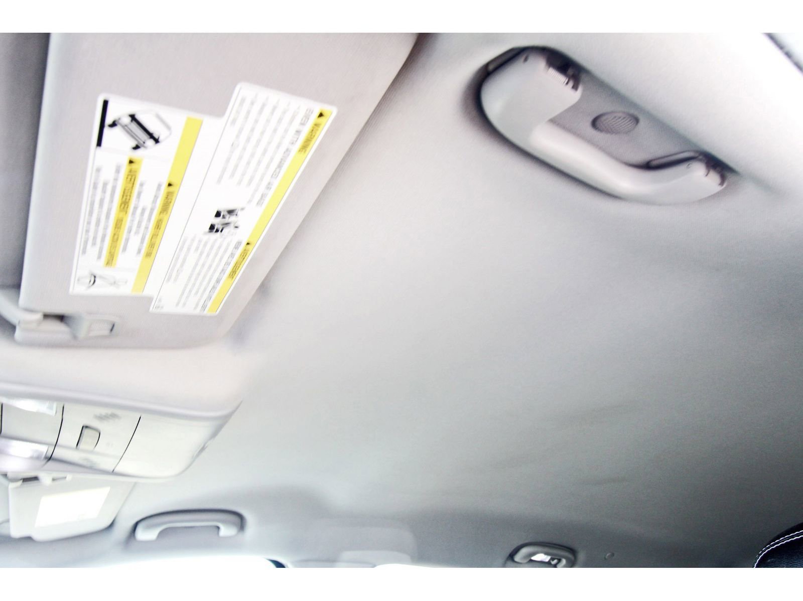 Used 2022 GMC Terrain SLT w/ Tech Package image 33