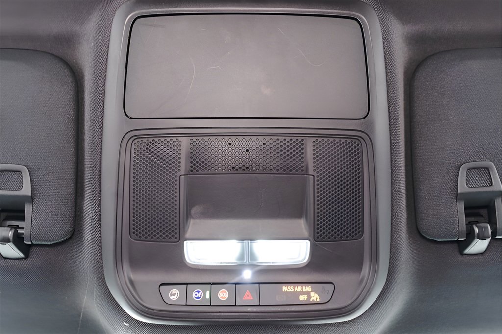 Used 2025 Chevrolet Equinox LT image 19