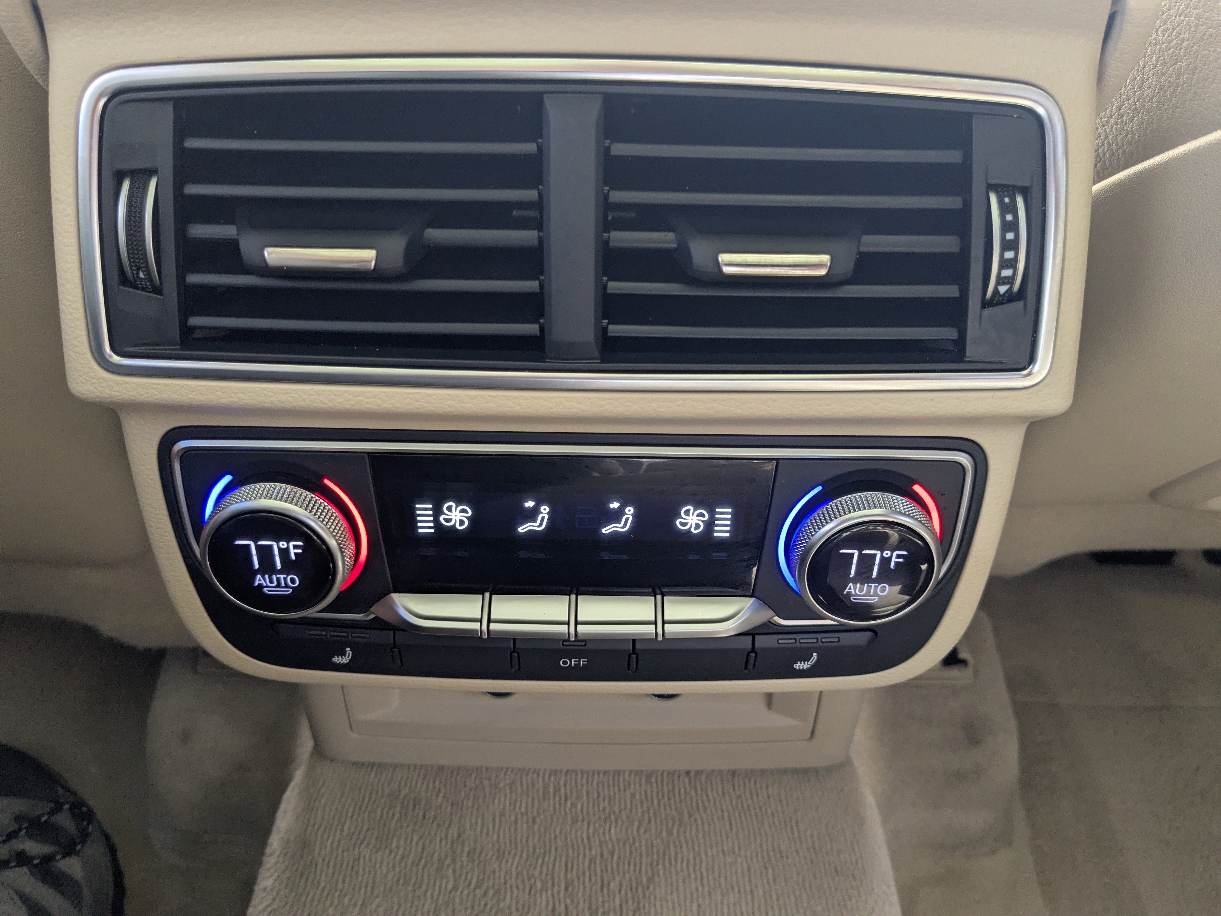 Used 2018 Audi Q7 3.0T Prestige w/ Prestige Package image 21