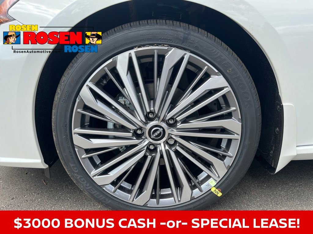 New 2025 Nissan Altima 2.5 SL image 9