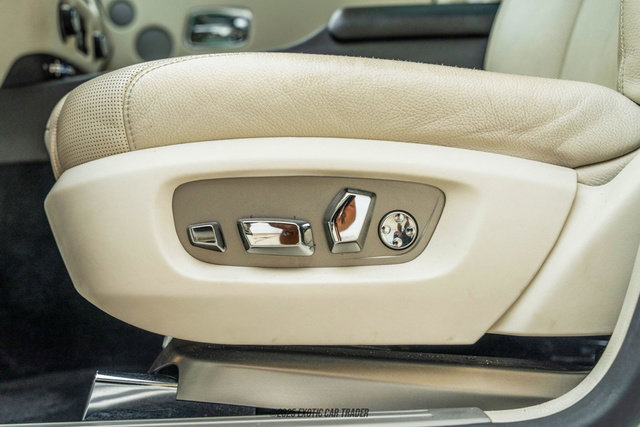 Used 2015 Rolls-Royce Ghost image 47