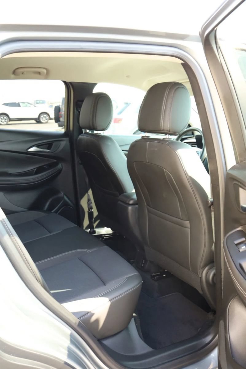 Used 2025 Buick Encore GX Preferred FWD image 40