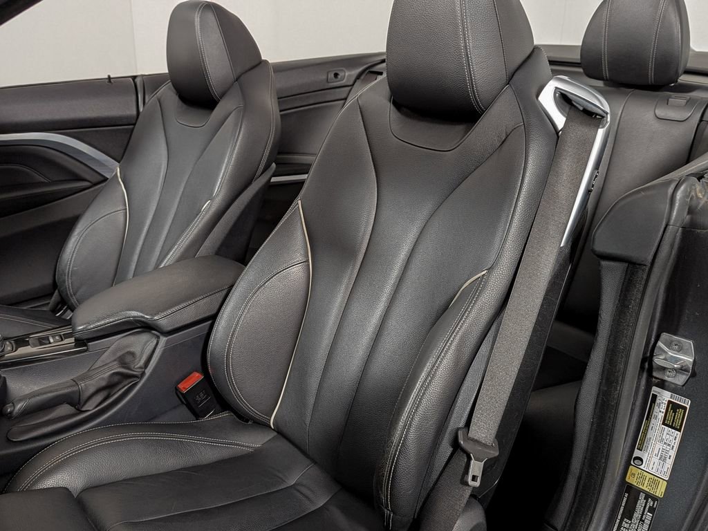Used 2018 BMW 430i Convertible image 17