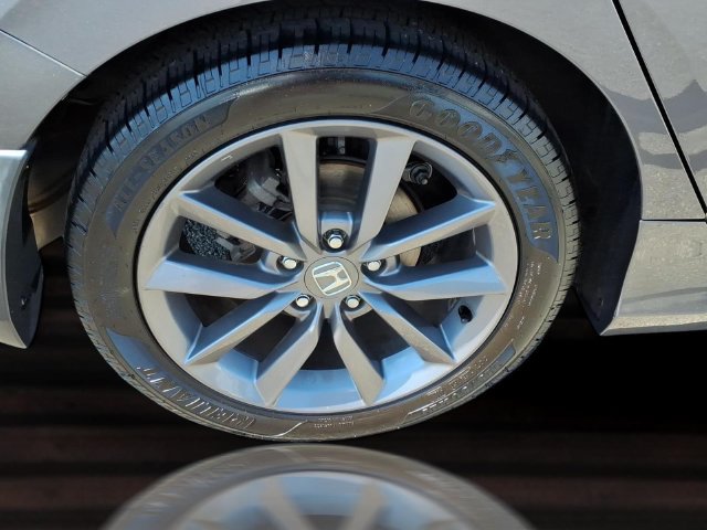 Used 2019 Honda Civic EX-L image 27