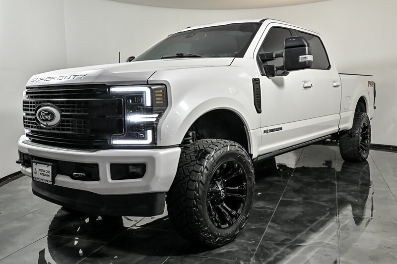 Used 2017 Ford F250 Platinum w/ Platinum Ultimate Package AWD/4WD image 5