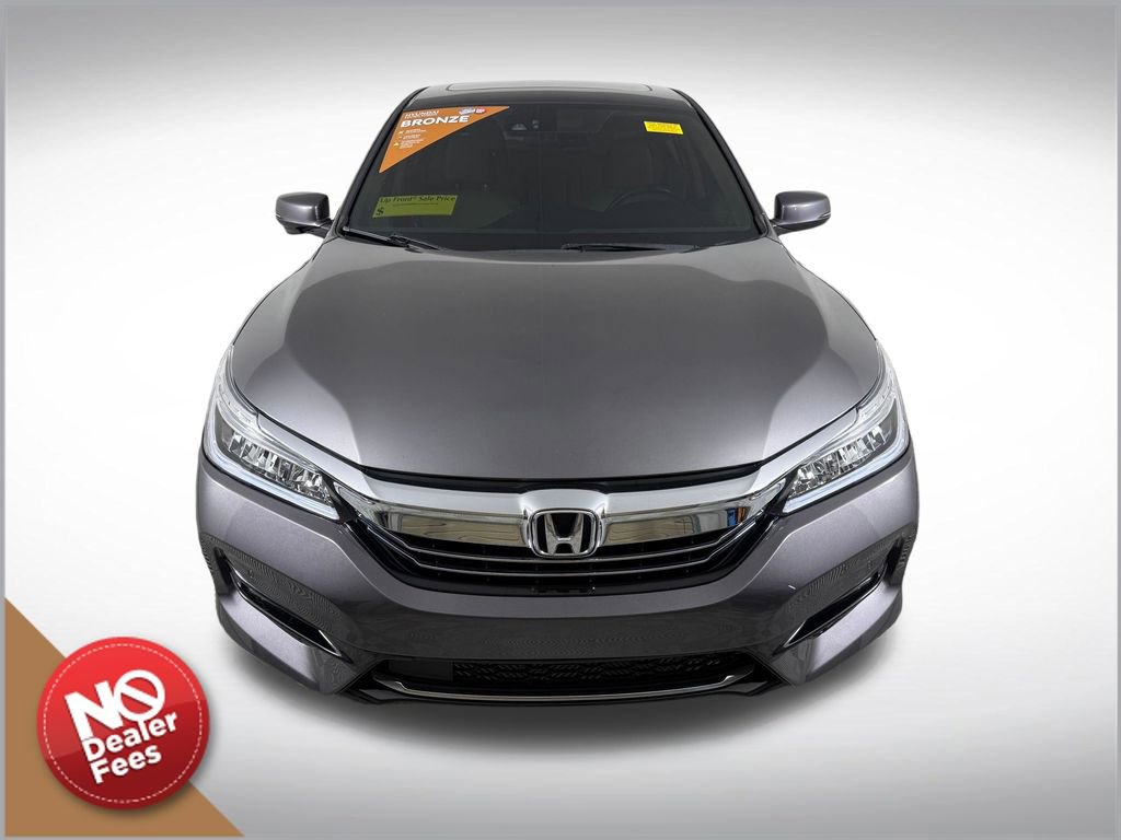 Used 2017 Honda Accord Touring image 8