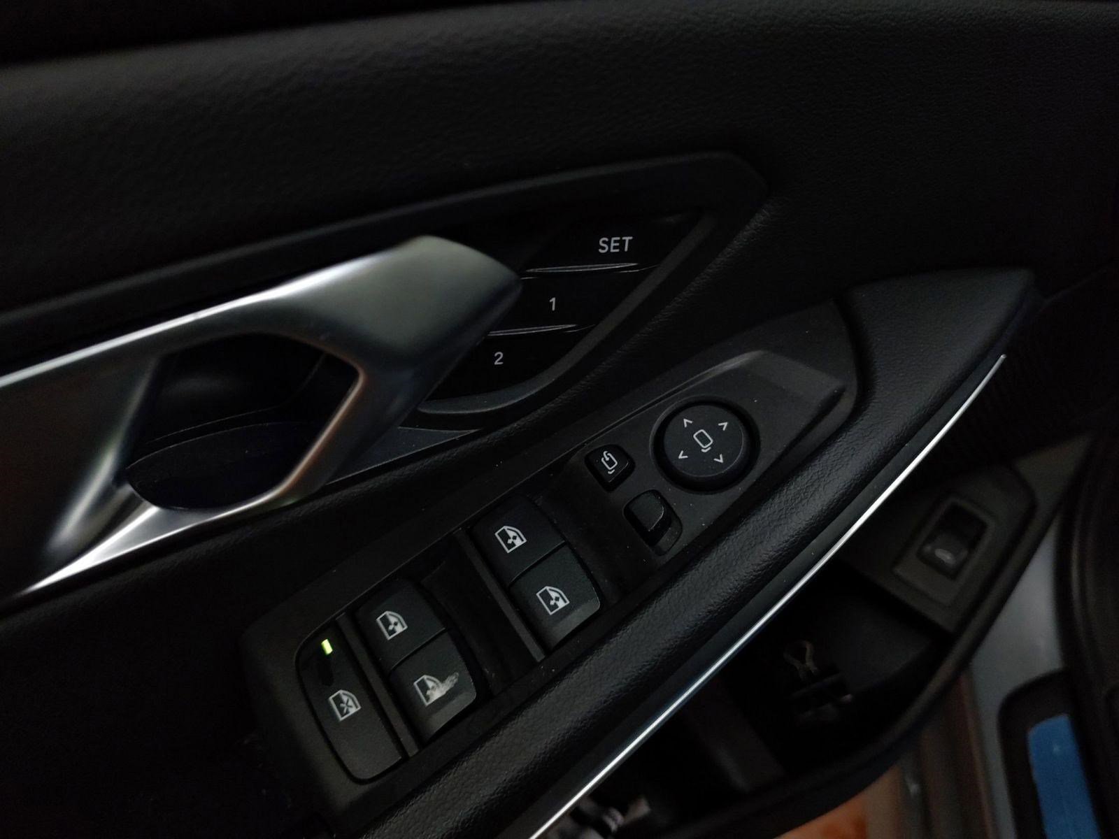 Used 2023 BMW 330i xDrive 330i xDrive w/ Premium Package image 10