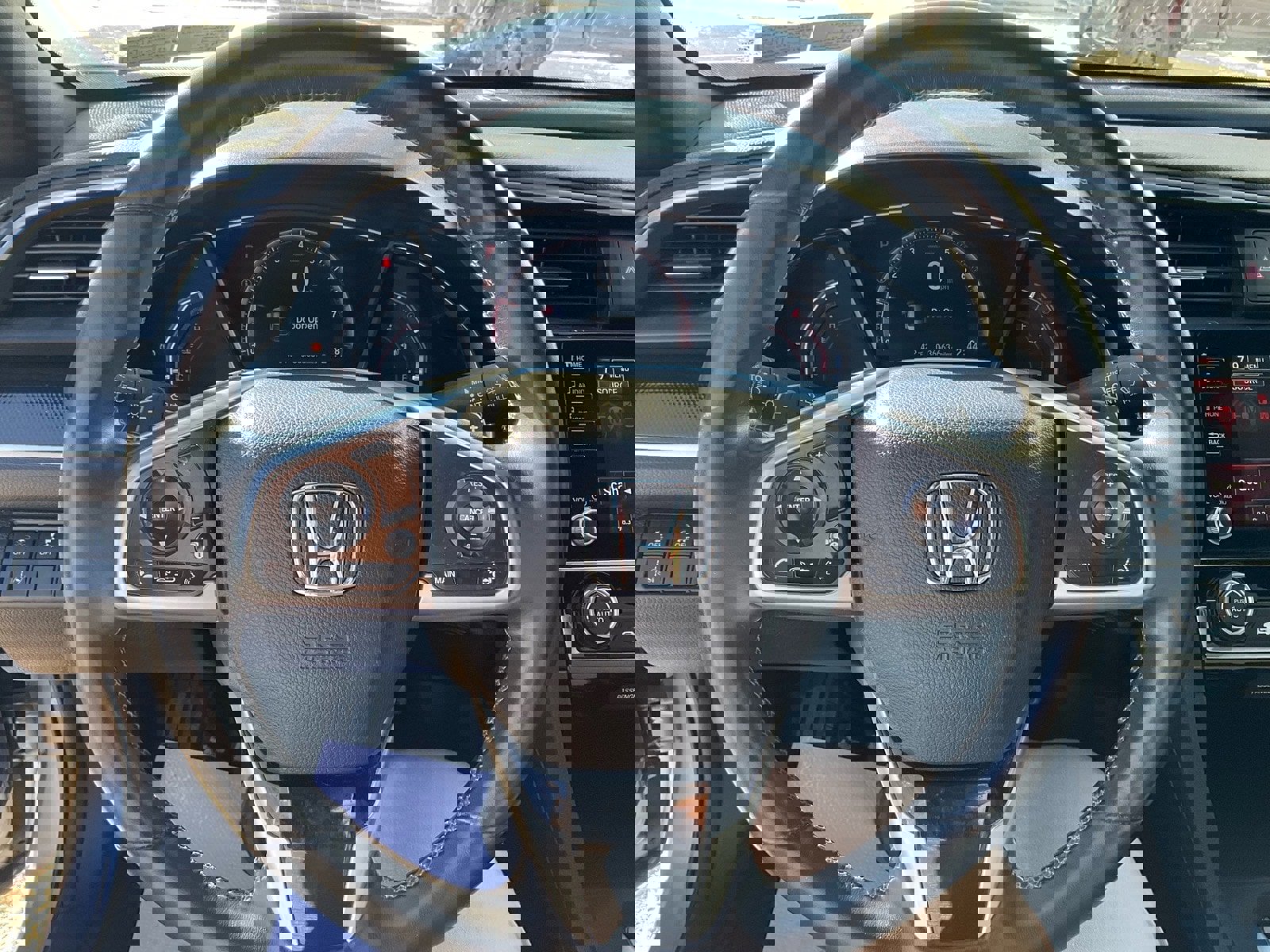 Used 2019 Honda Civic Sport image 14