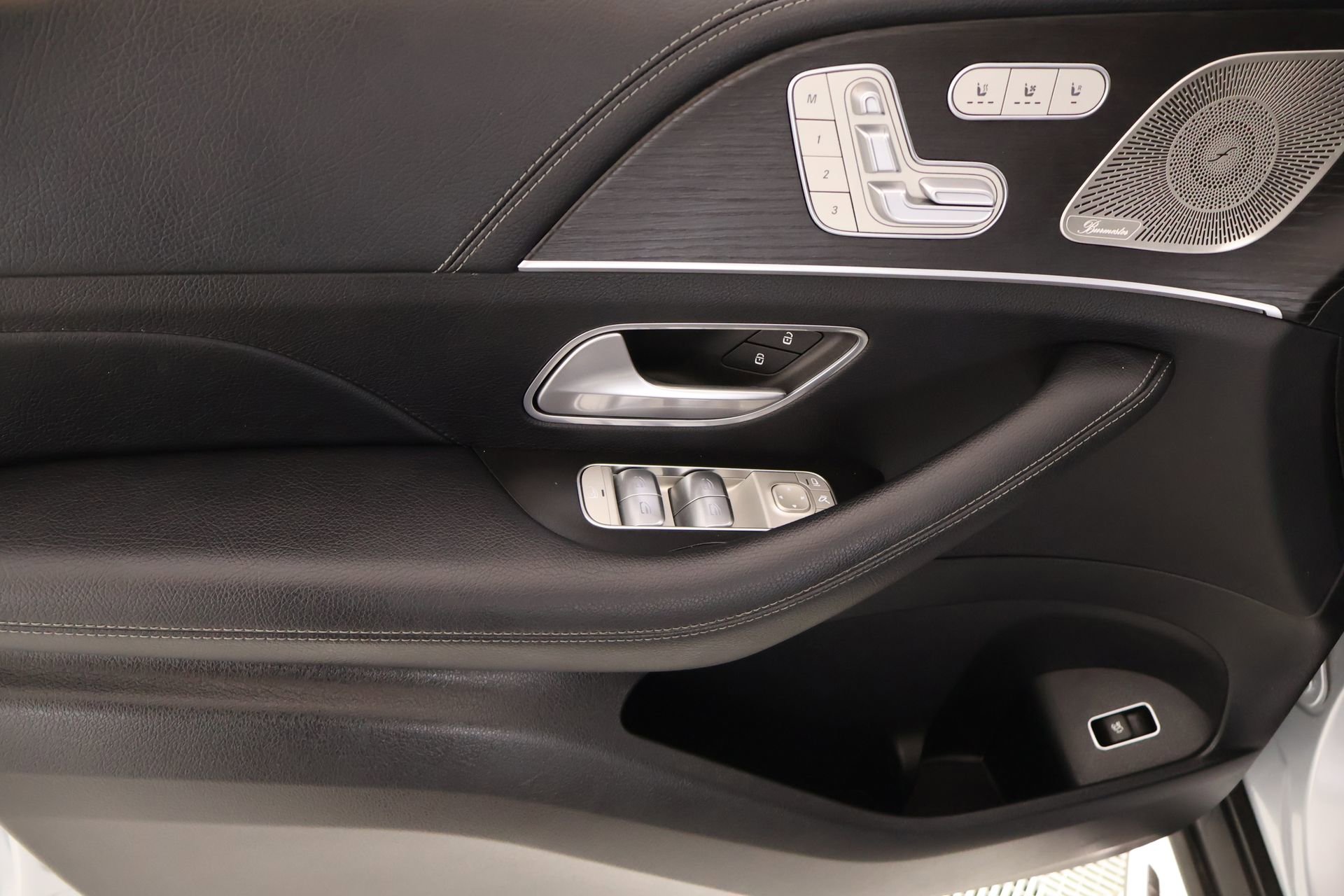 Used 2024 Mercedes-Benz GLE 450 4MATIC image 16