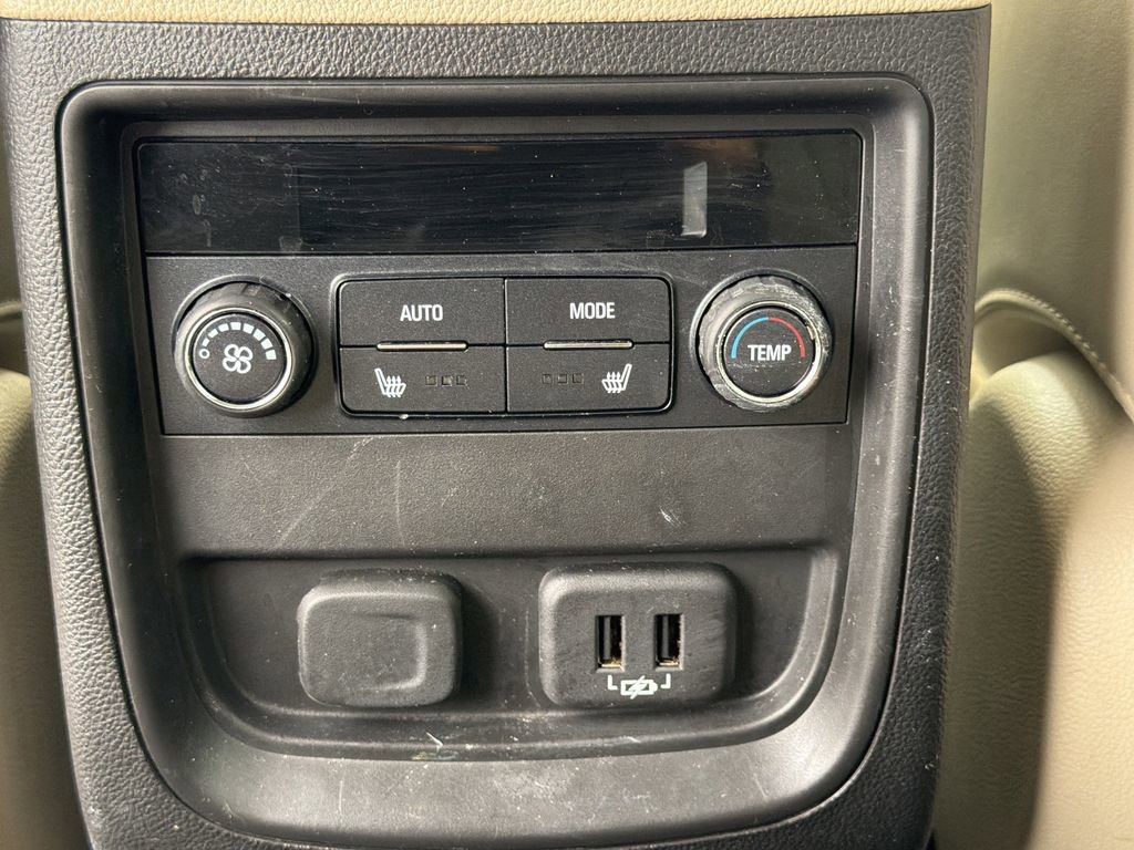 Used 2020 Buick Envision Essence w/ Experience Buick Package image 22