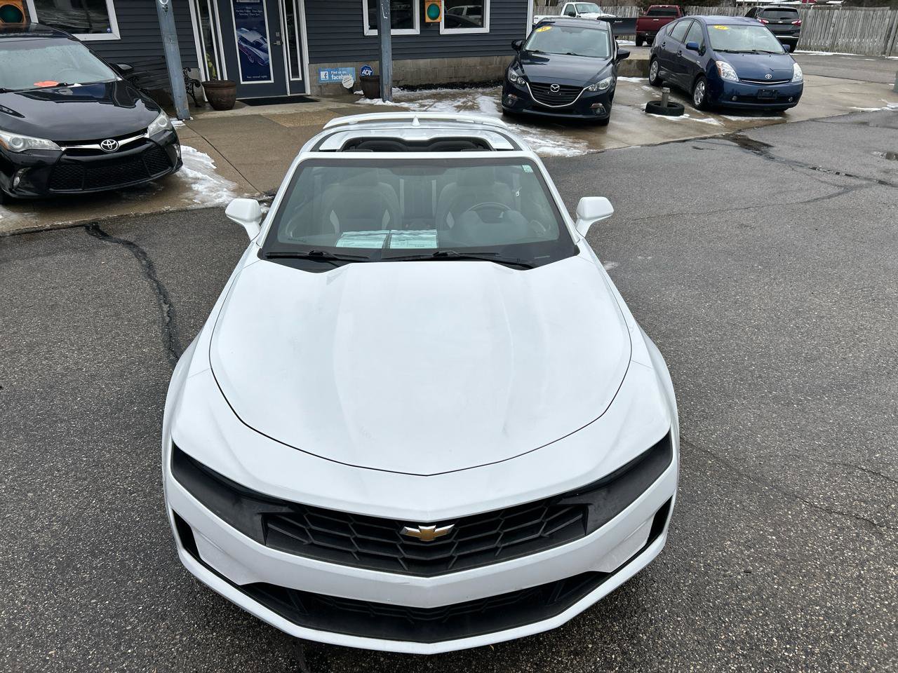 Used 2020 Chevrolet Camaro LT image 13