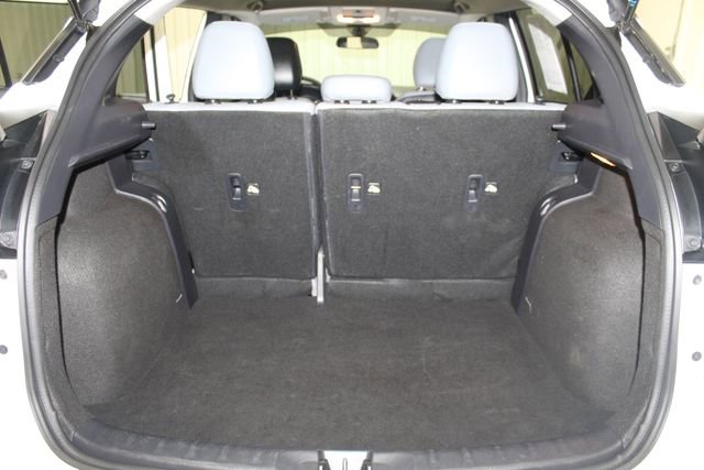 Used 2024 Nissan Kicks SR w/ SR Premium Package FWD image 7