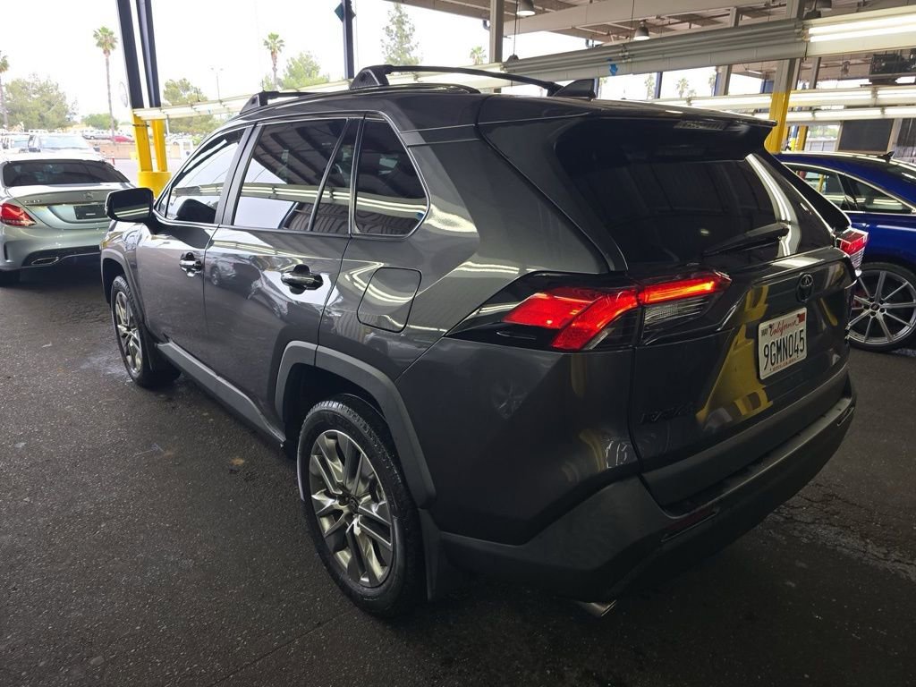 Used 2019 Toyota RAV4 XLE Premium w/ All Weather Liner Package image 19